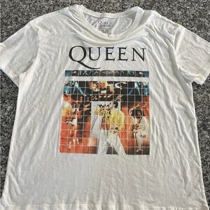 Queen Vintage Band Graphic Tee in White with Multicolor Print